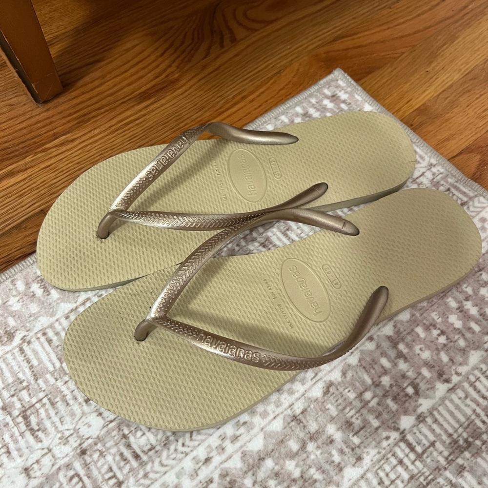 Havaianas flip flops women’s gold beige - Picture 2 of 2
